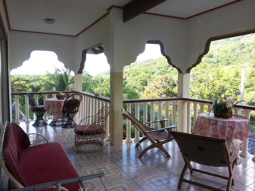 Zanboza Guesthouse La Digue Room photo