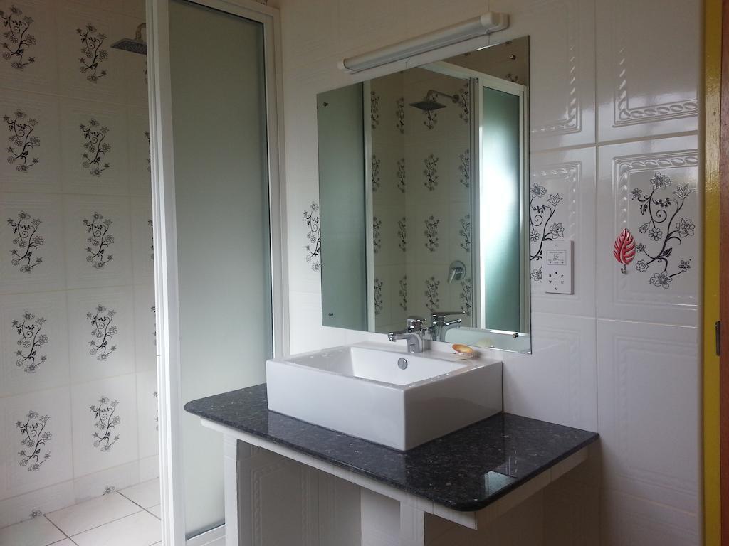Zanboza Guesthouse La Digue Room photo