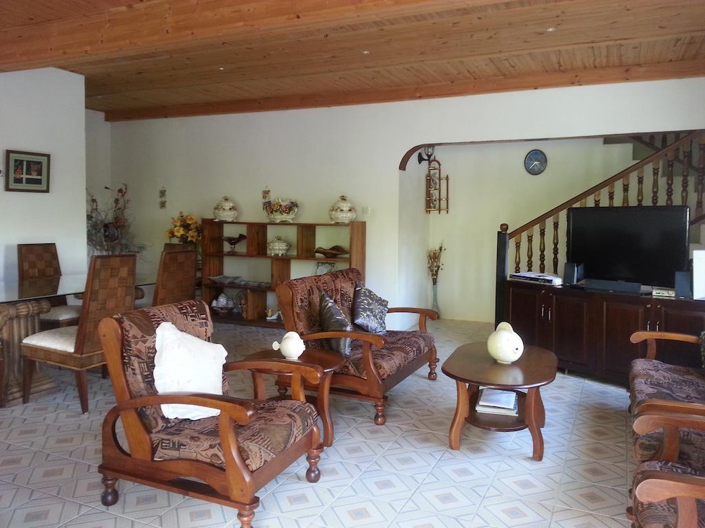Zanboza Guesthouse La Digue Exterior photo